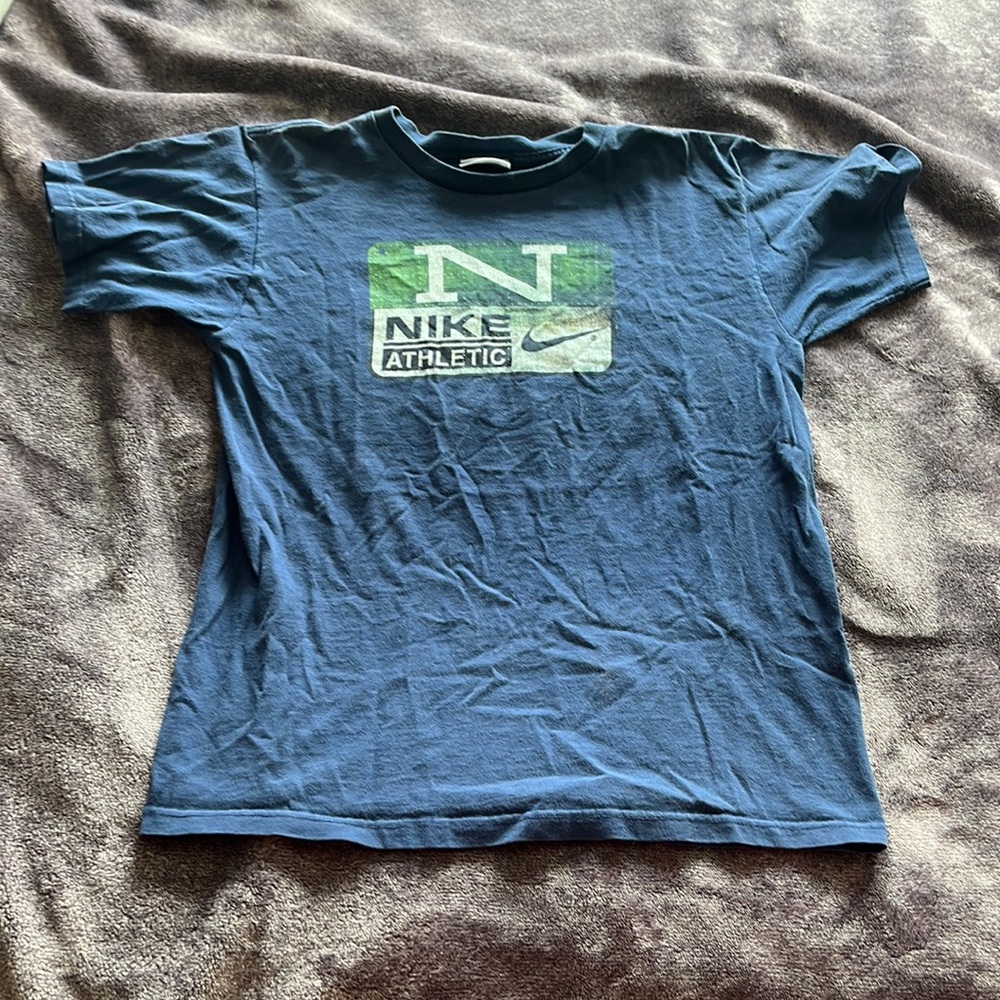 Kids vintage Nike athletic tee